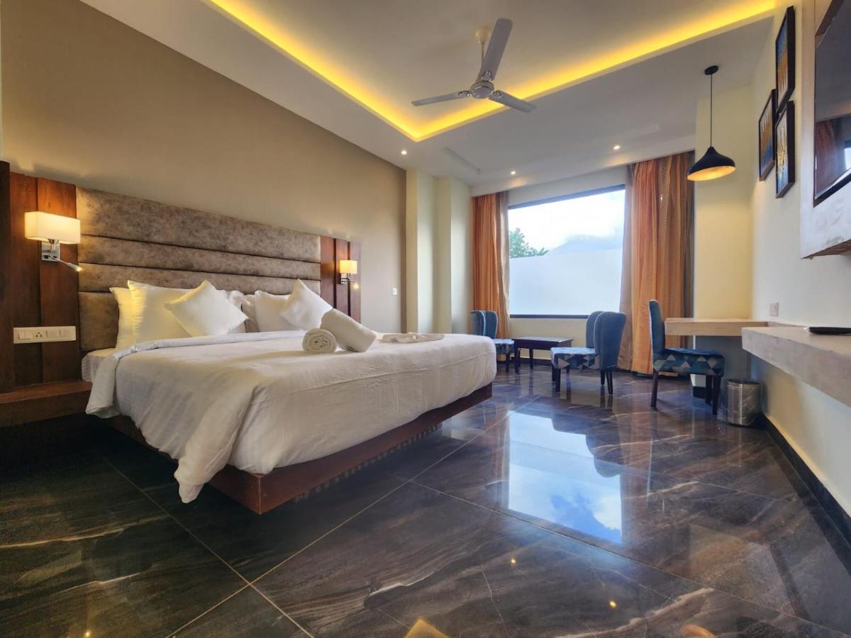 Aachman River And Valley View Resort Dharamshala - A Riverside Resort With Balcony View Dış mekan fotoğraf