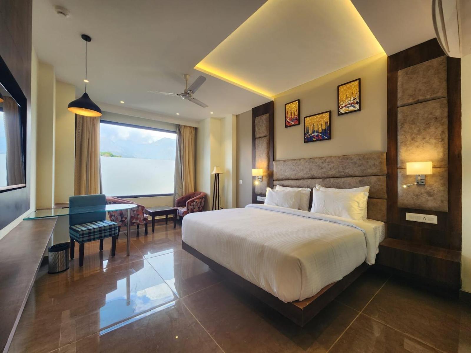Aachman River And Valley View Resort Dharamshala - A Riverside Resort With Balcony View Dış mekan fotoğraf
