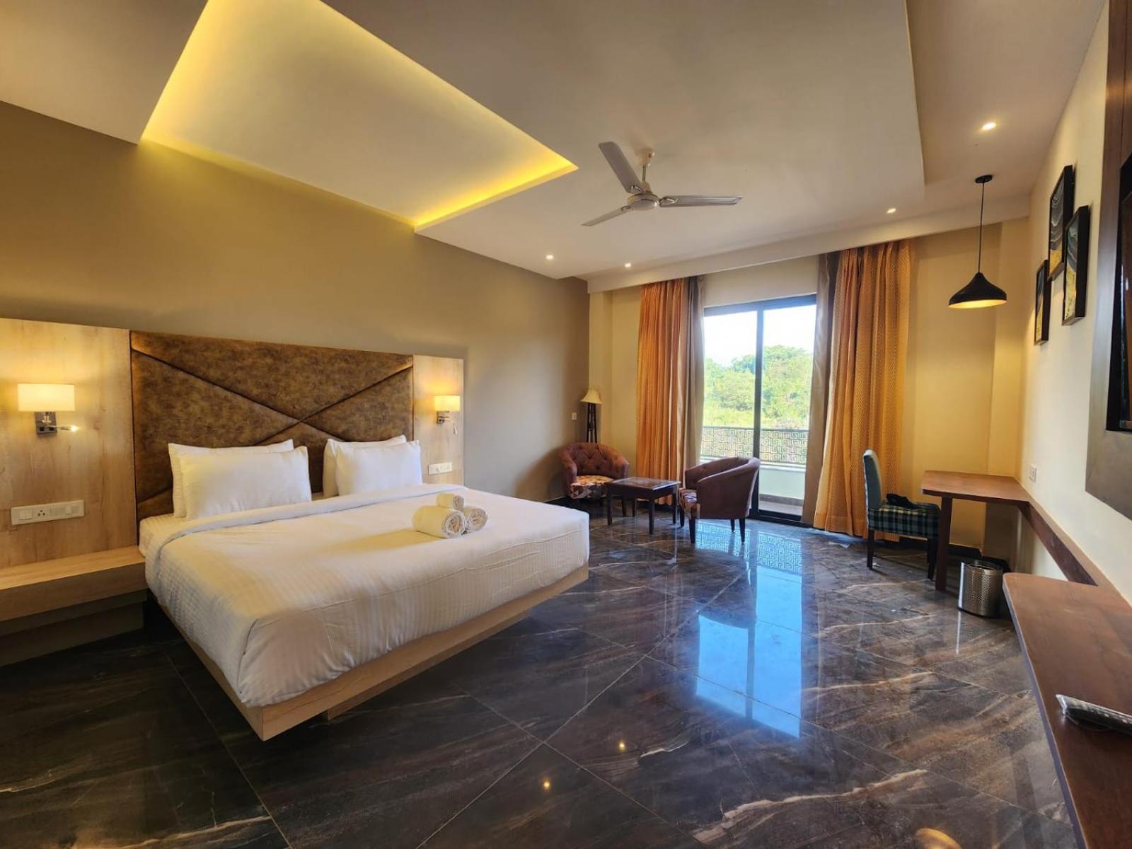 Aachman River And Valley View Resort Dharamshala - A Riverside Resort With Balcony View Dış mekan fotoğraf