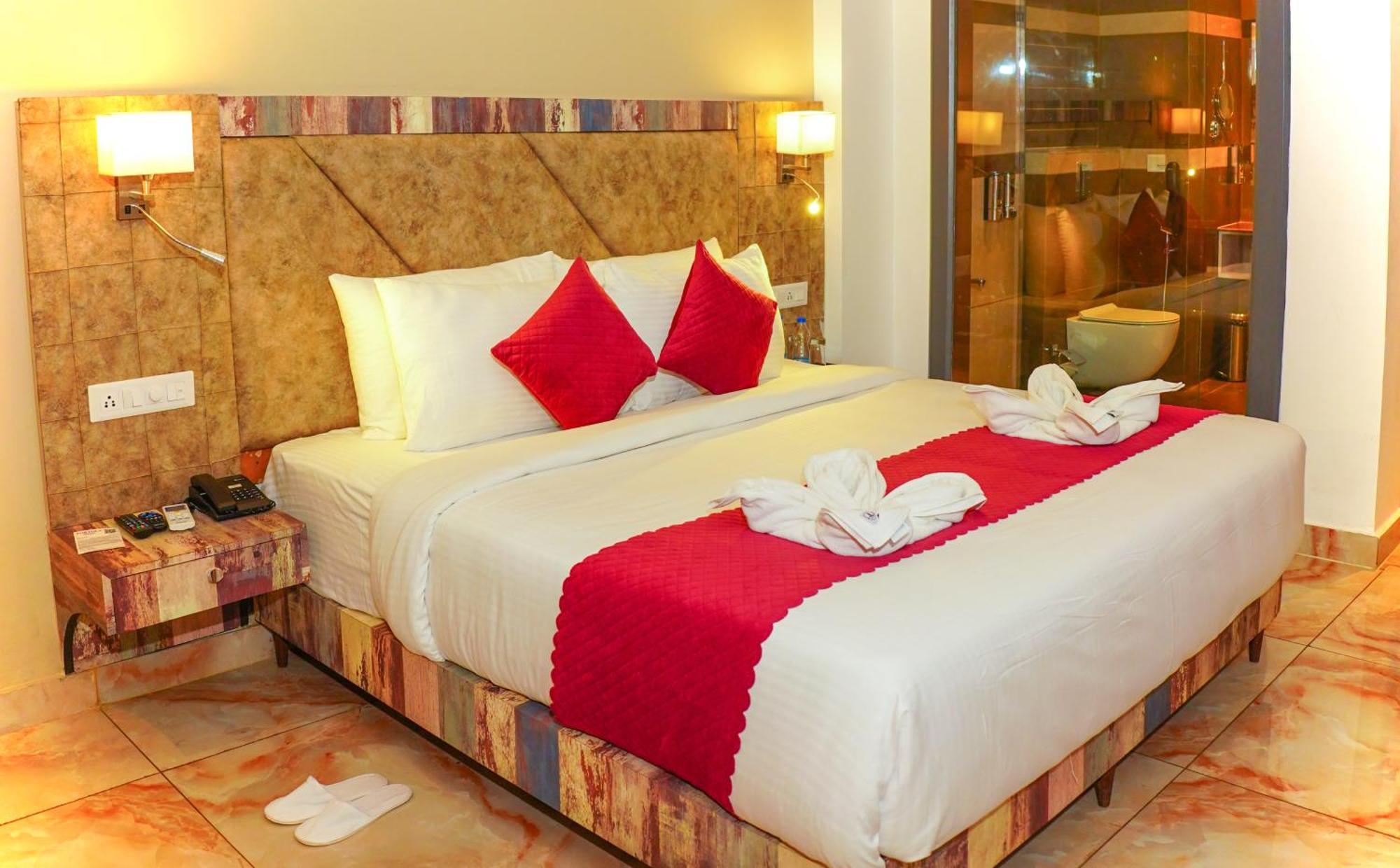 Aachman River And Valley View Resort Dharamshala - A Riverside Resort With Balcony View Dış mekan fotoğraf
